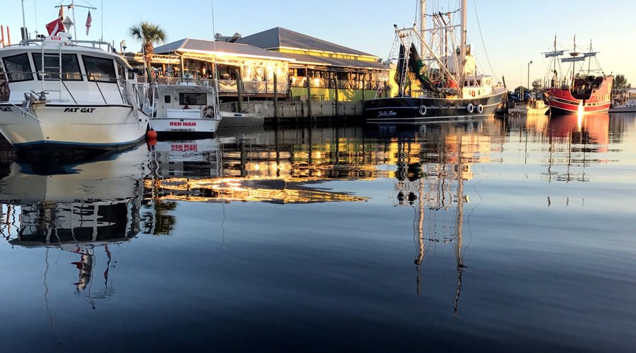 Rusty Bellies Waterfront Grill