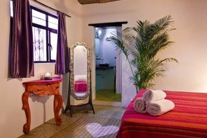 Room & Suite