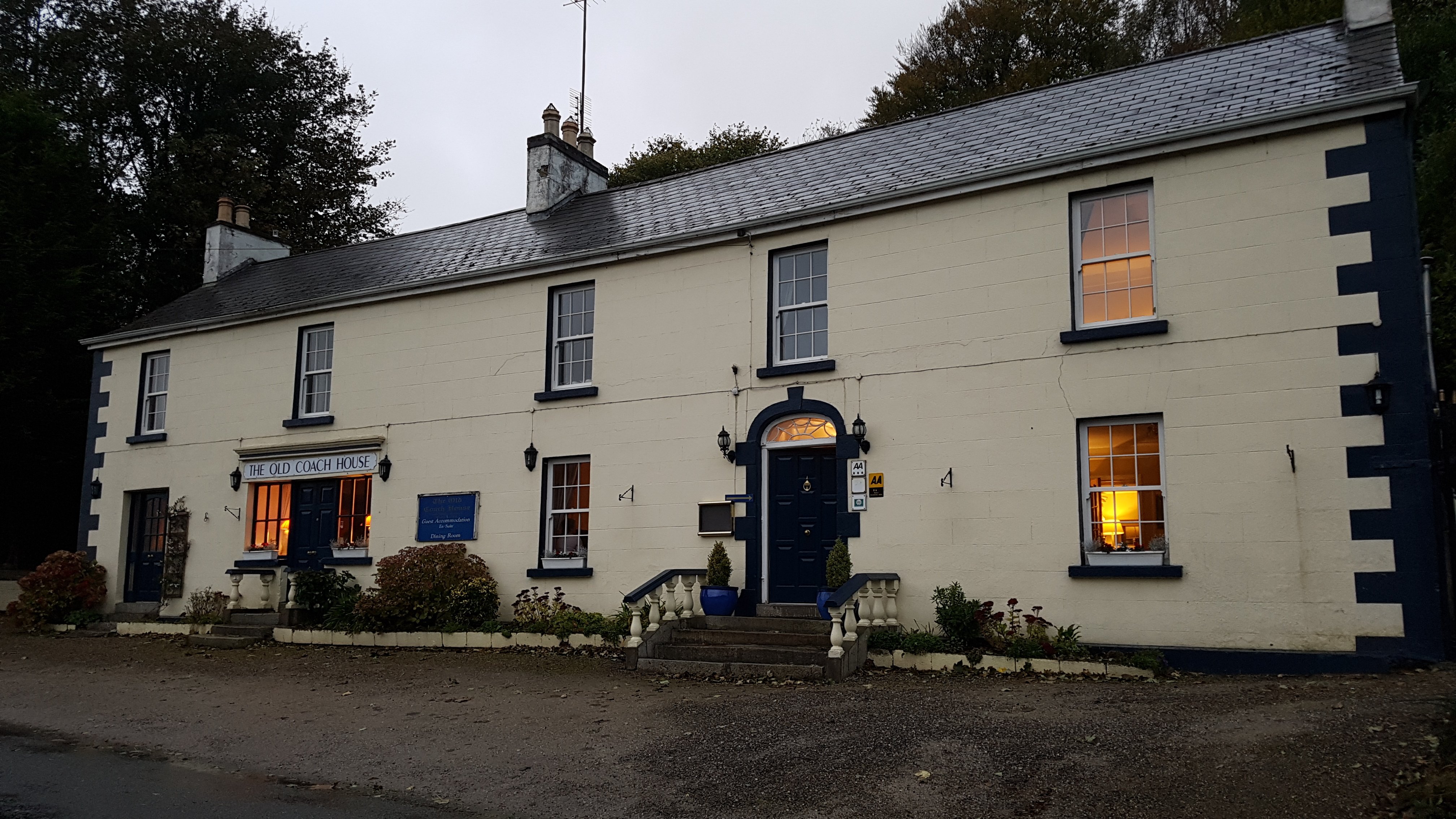 THE OLD COACH HOUSE (Avoca, Irlanda) - Opiniones Y Comentarios - B & B ...