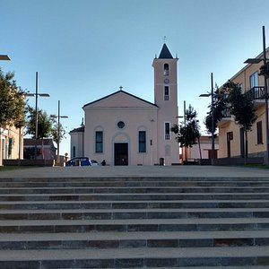 Iglesia de Stintino que se accede por unas escaleras próximas al B&B