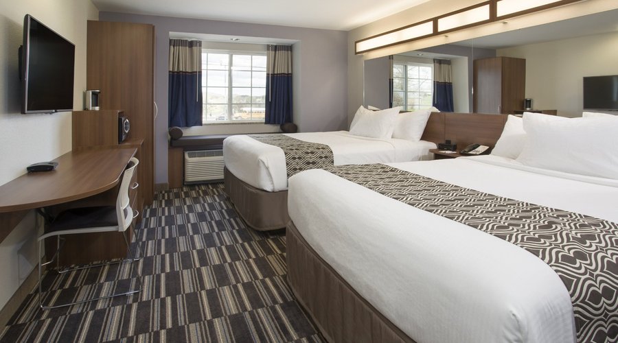 2 Queen guest room