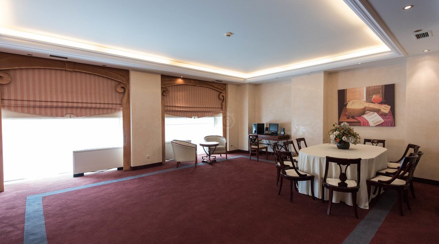 Lounge at the Piraeus Theoxenia Hotel