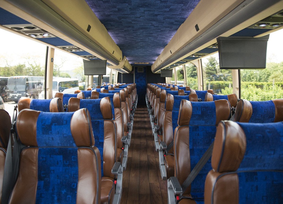 hampton jitney one day trips