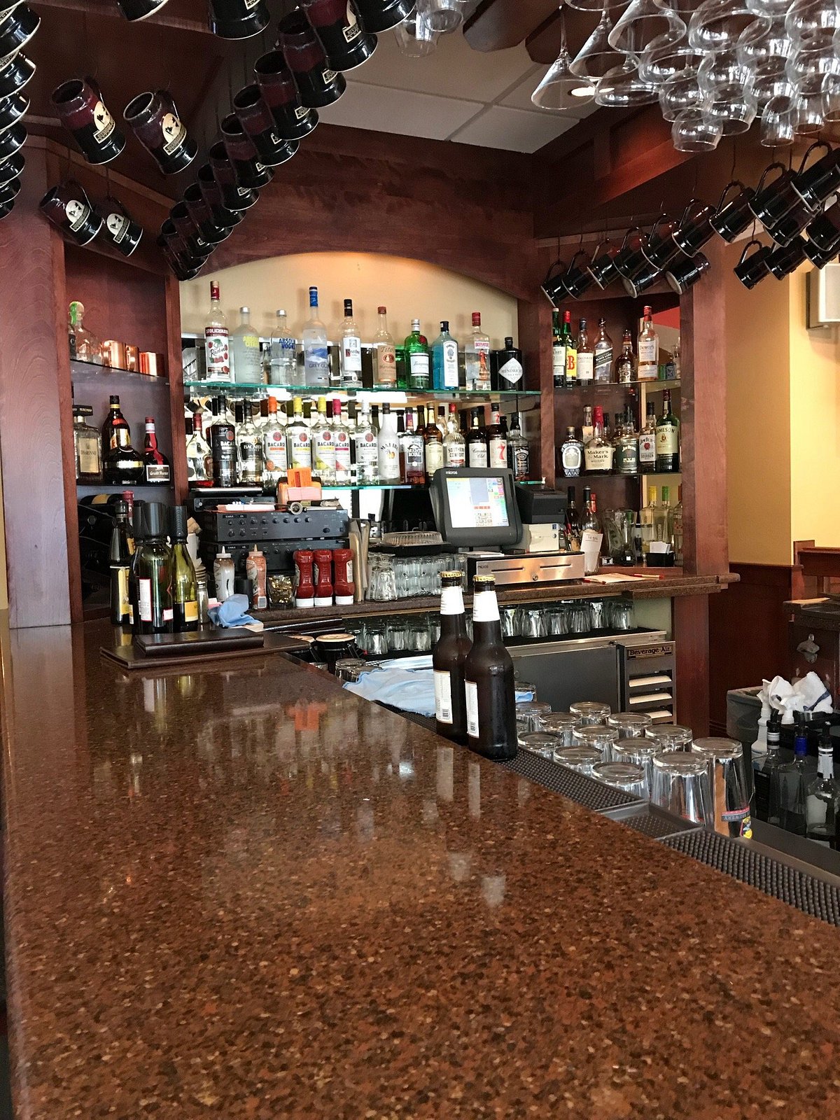 The Braising Pan Restaurant and Bar