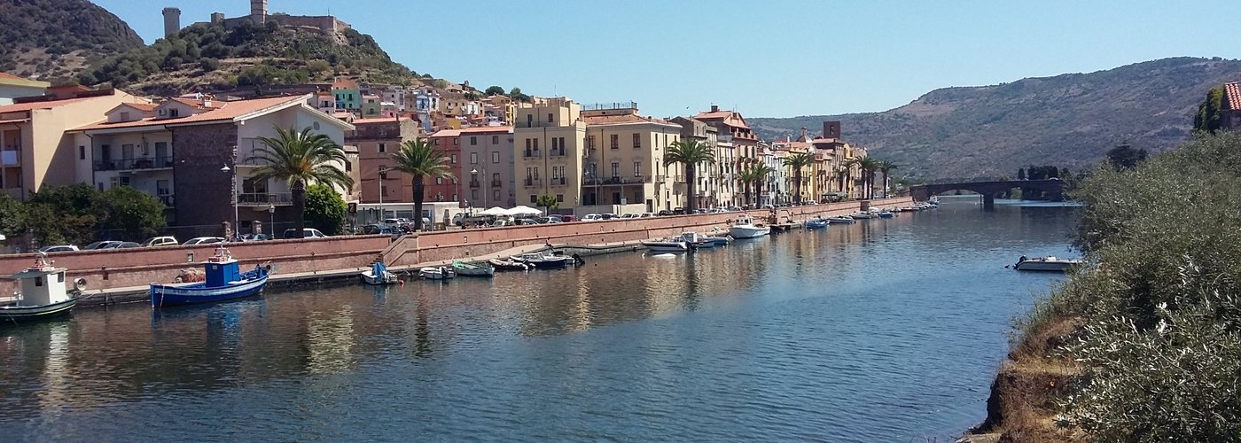 panorama su Bosa dal quartiere Sans Conzas
