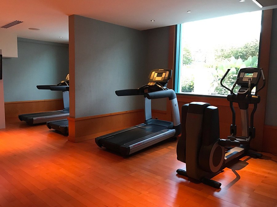 Resorts World Sentosa Hotel Michael Gym Pictures Reviews Tripadvisor