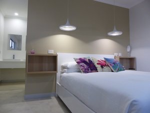 Room & Suite