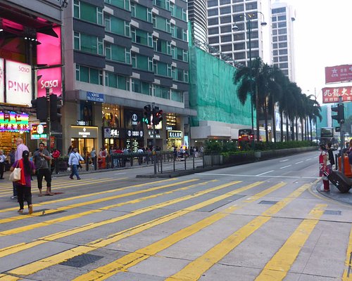 File:HK TST 尖沙咀 Tsim Sha Tsui 廣東道 Canton Road near 海港城
