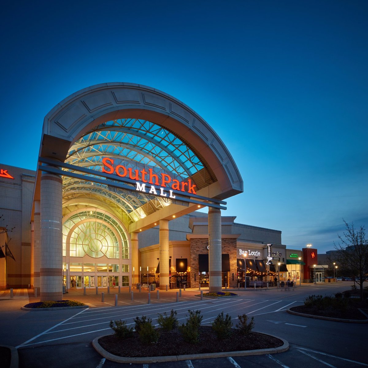 A Visit to SouthPark Mall (NC) (Feat. Multiple Anchors) 