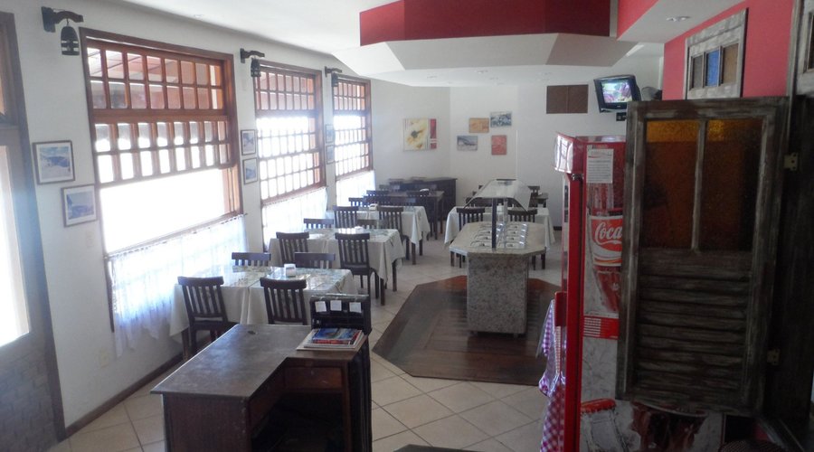 Tombos Colonial Hotel