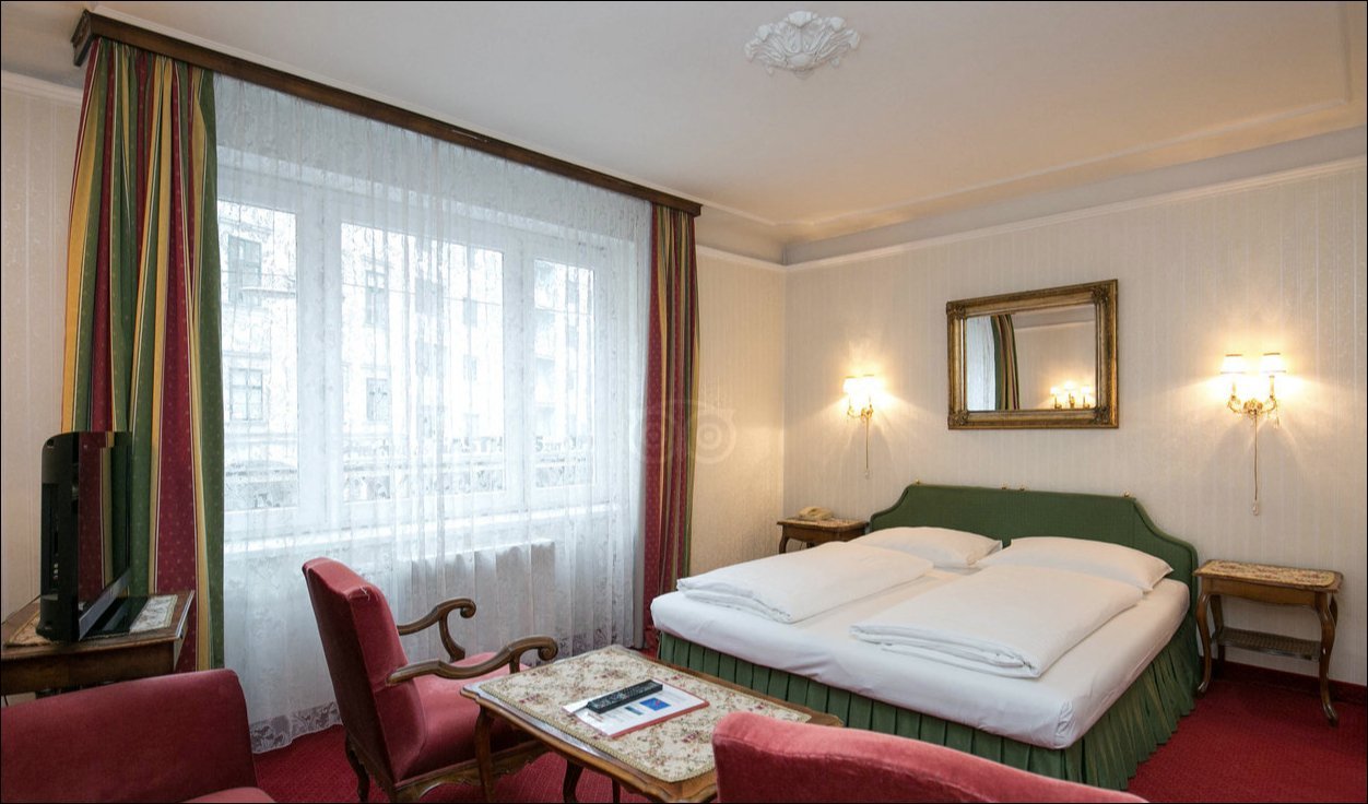 PENSION SUZANNE - Updated 2022 Prices & Hotel Reviews (Vienna, Austria)