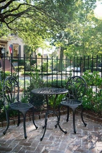 Hotel photo 9 of Justine Inn Savannah.