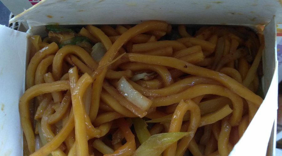 Delicious lol mein