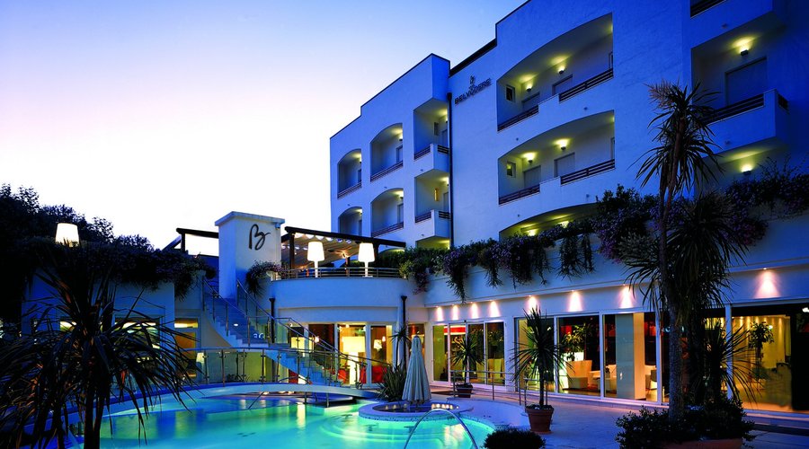 Belvedere Hotel, Your Private Island