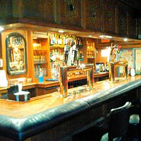 Brassy Bar // Golden Monkey