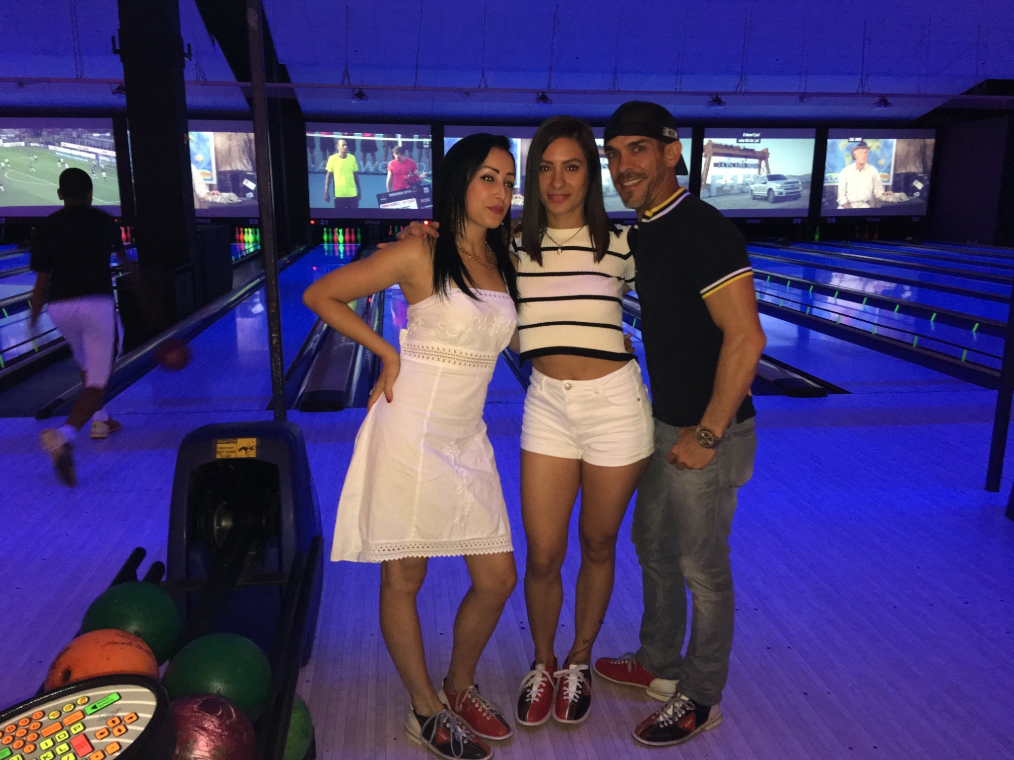 Dolphin mall outlet bowling