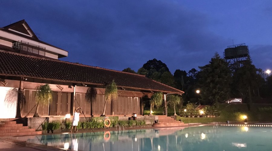 buka pagi jam 8:00