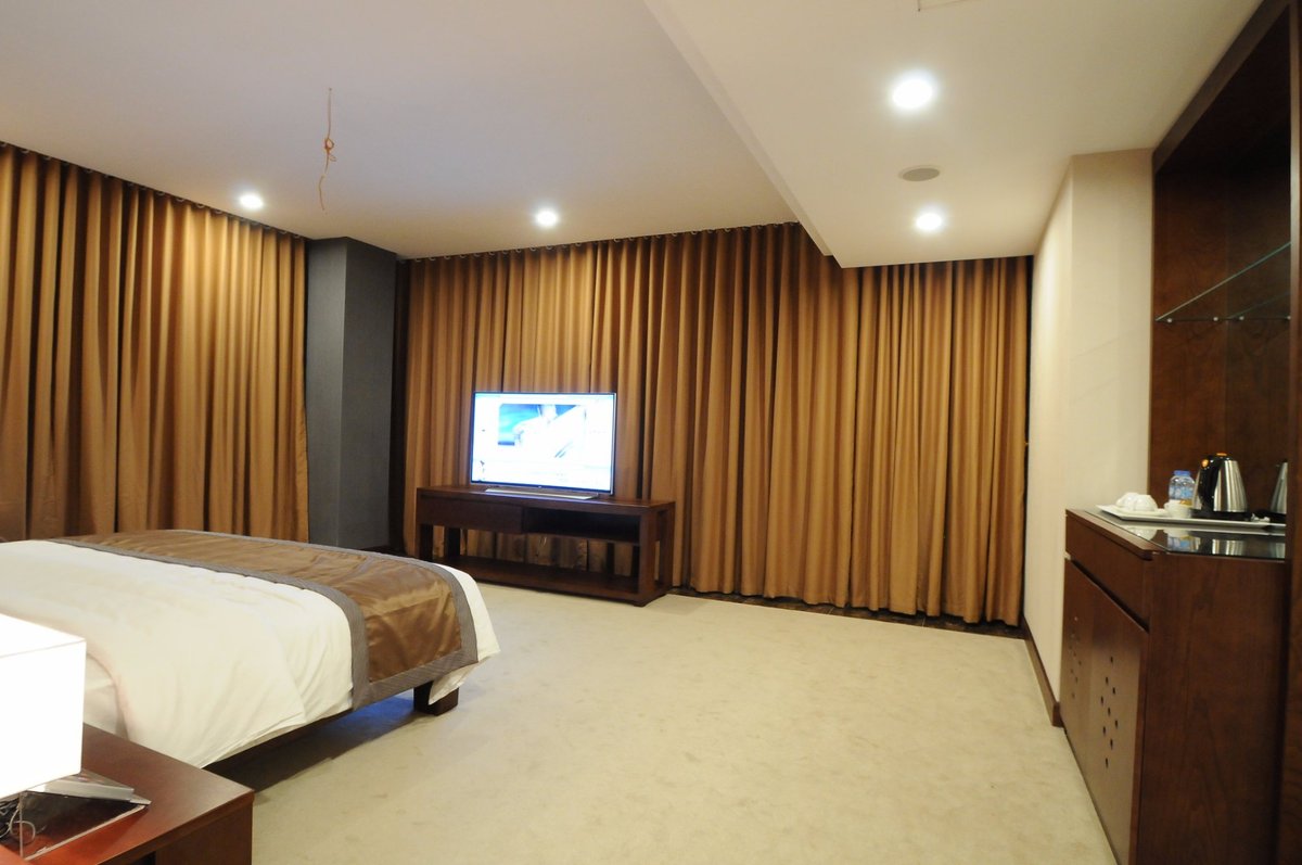 Bien Bac Hotel - hotel rooms