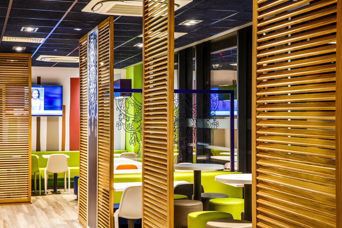 ibis Budget Luton Airport Bar or Lounge: Pictures & Reviews - Tripadvisor