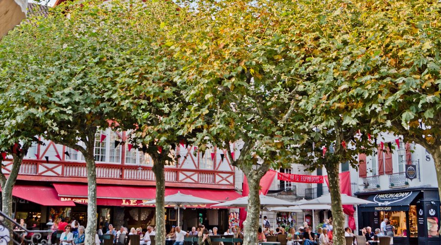 La place Louis XIV à Saint-Jean-de-Luz