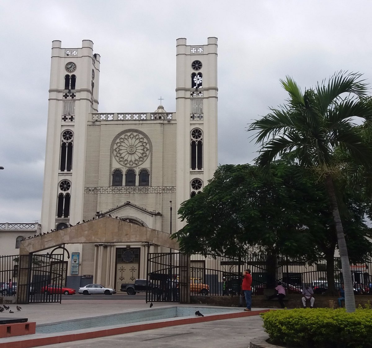 Iglesia Nuestra Senora del Carmen (Guayaquil) - All You Need to Know BEFORE  You Go