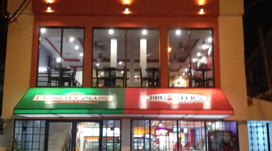 Brusters and Qualiry + side by side.  Great food and desert in one.