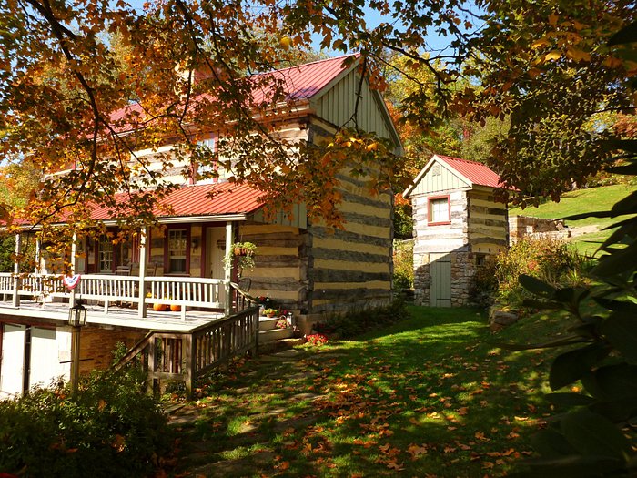 Setting Up An Autumn Beverage Center - Cottage in the Oaks