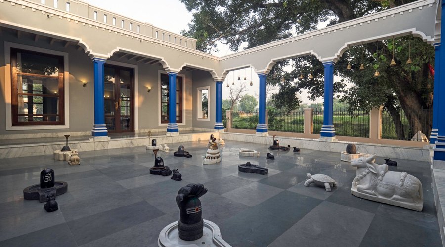 The Shiva Courtyard has 12 Jyotirlingas from across India - manifestations of Shiva. 