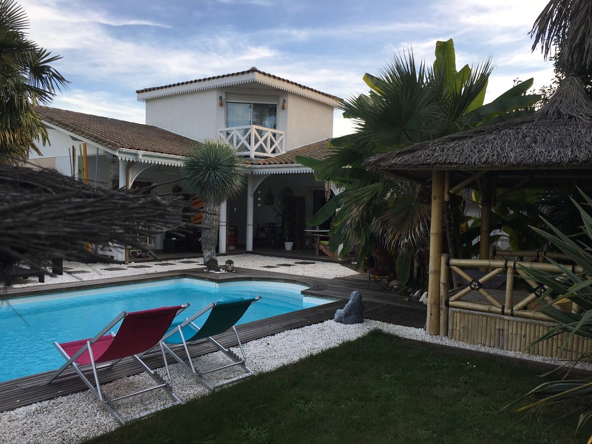 Grande maison familiale piscine et jardin, Gujan-Mestras – Updated 2023  Prices