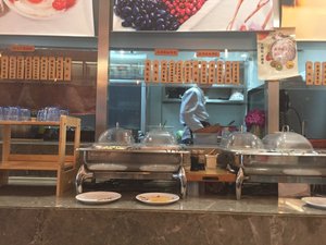 餐饮