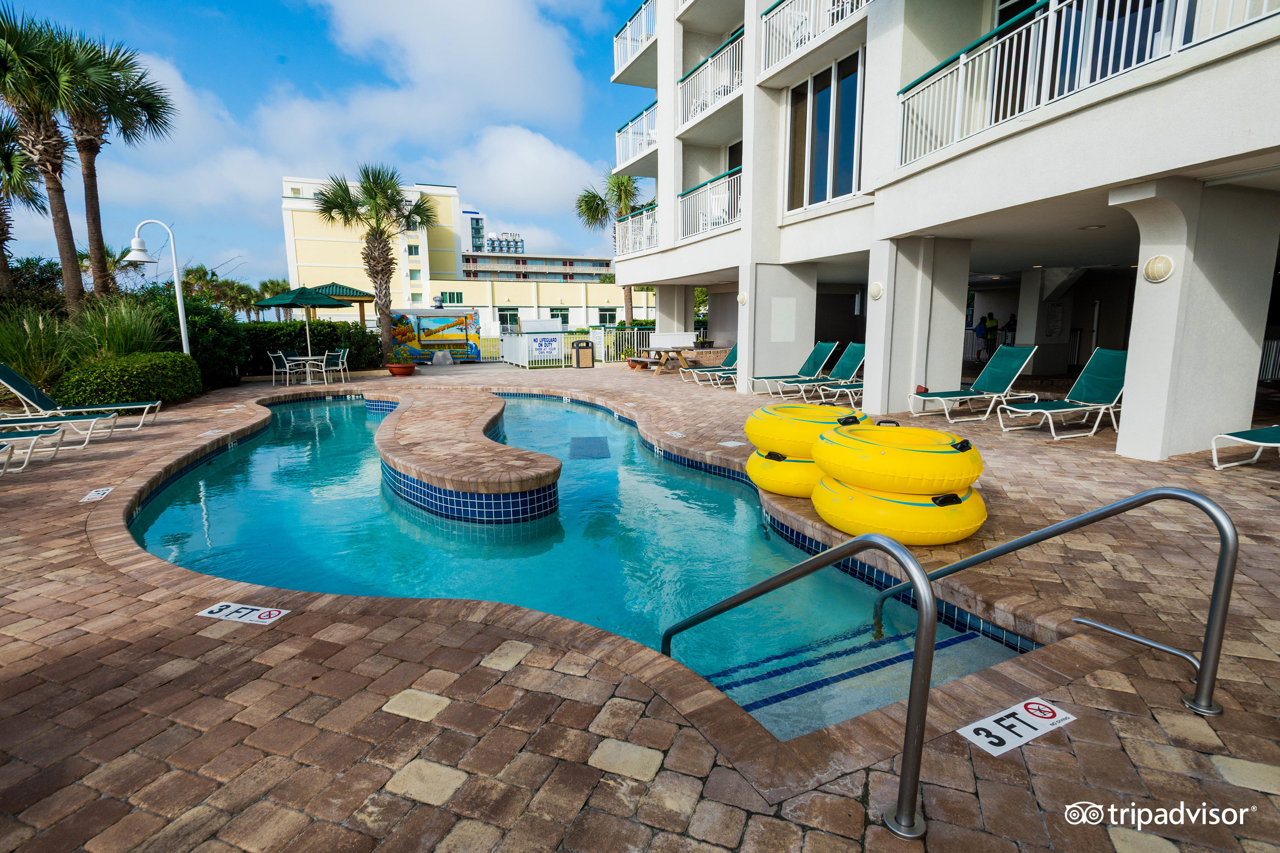 HAMPTON INN SUITES MYRTLE BEACH OCEANFRONT Updated 2024 Prices   Outdoor Lazy River Two  V17556232 