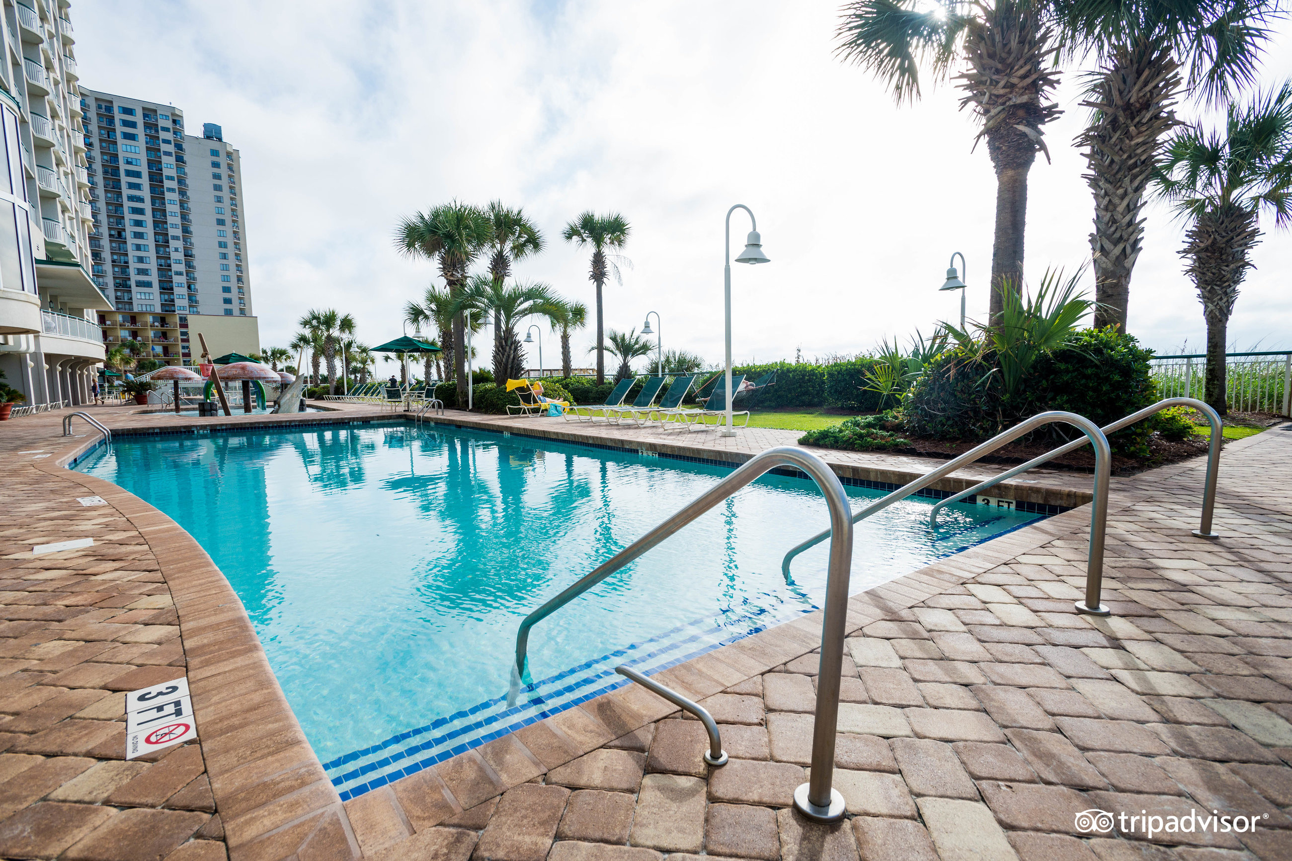 HAMPTON INN SUITES MYRTLE BEACH OCEANFRONT Updated 2024 Prices   Outdoor Pool  V17556360 