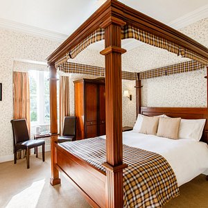Room 1 - King Size Four Poster with En Suite Shower