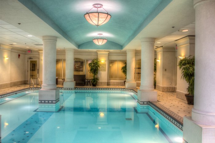 Fairmont Palliser Pool: Pictures & Reviews - Tripadvisor