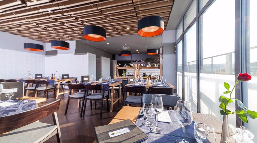 RESTAURANT interiér. 