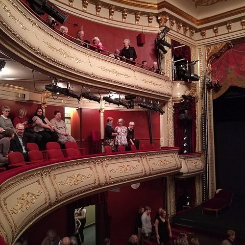 viehättäviä naisia etsii seksiseuraa hyvinkää kinky house turku