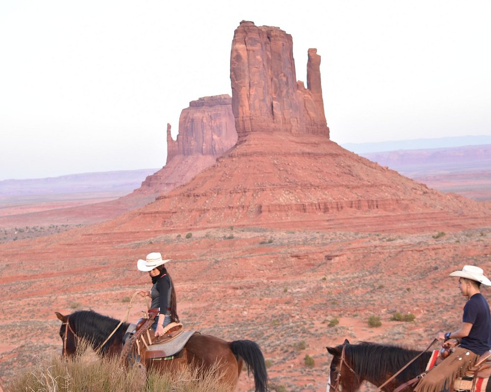 monument valley horseback riding tour