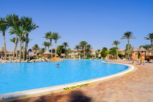 Piscina e praia