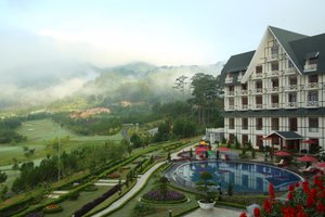 Room & Suite