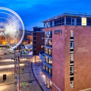 Staybridge Suites Liverpool Exterior with Liverpool Wheel 