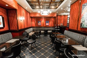 Breakfast Room at the Washington Square Hotel