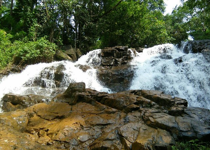 Chamadka Waterfalls
