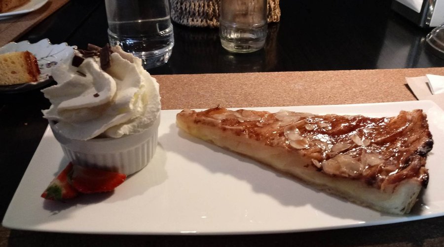 Appeltaart met slagroom