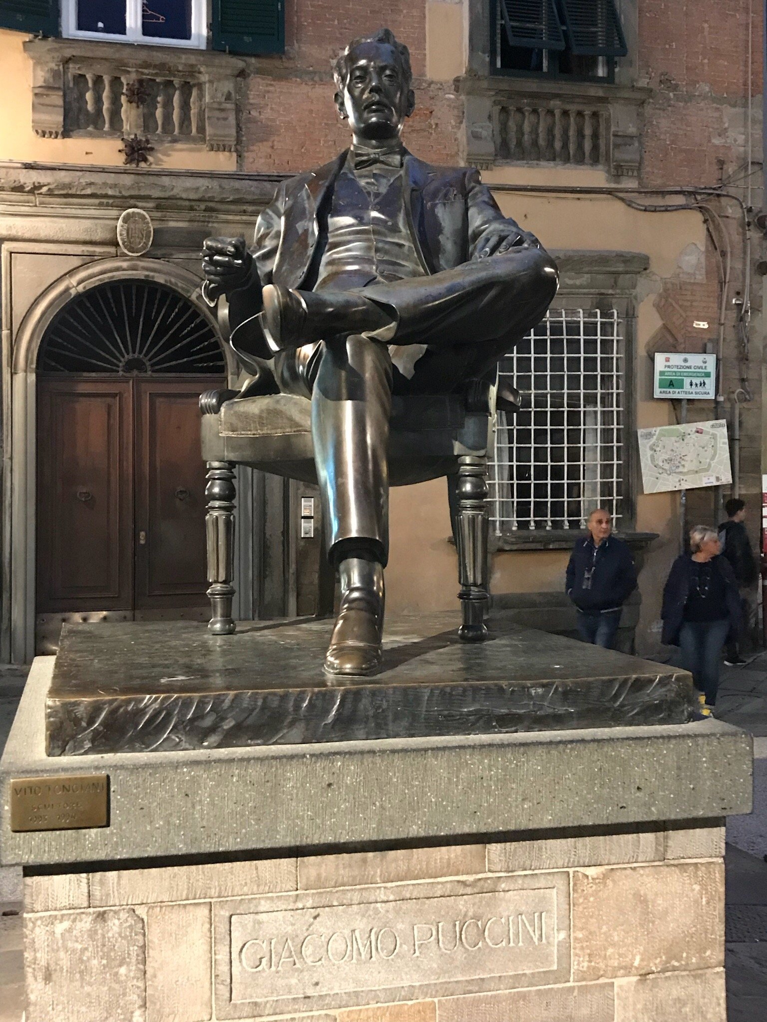 Statua Di Giacomo Puccini - All You Need To Know BEFORE You Go (2024)