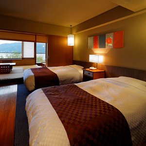 Sea view Japanese style and twin mixed room