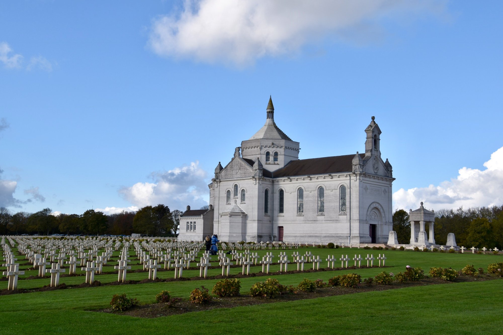 Le Memorial International De Notre-Dame-De-Lorette (Ablain-Saint ...