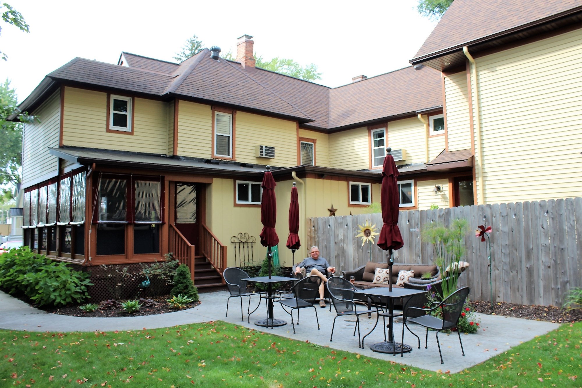 TWIN OAKS INN - Updated 2021 Prices, B&B Reviews, And Photos (Saugatuck ...