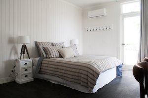 Room & Suite