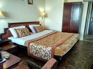 Room & Suite