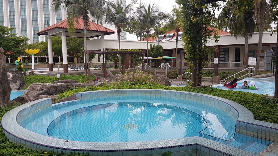 NILAI SPRINGS RESORT HOTEL $35 ($̶4̶4̶) - Prices & Reviews ...